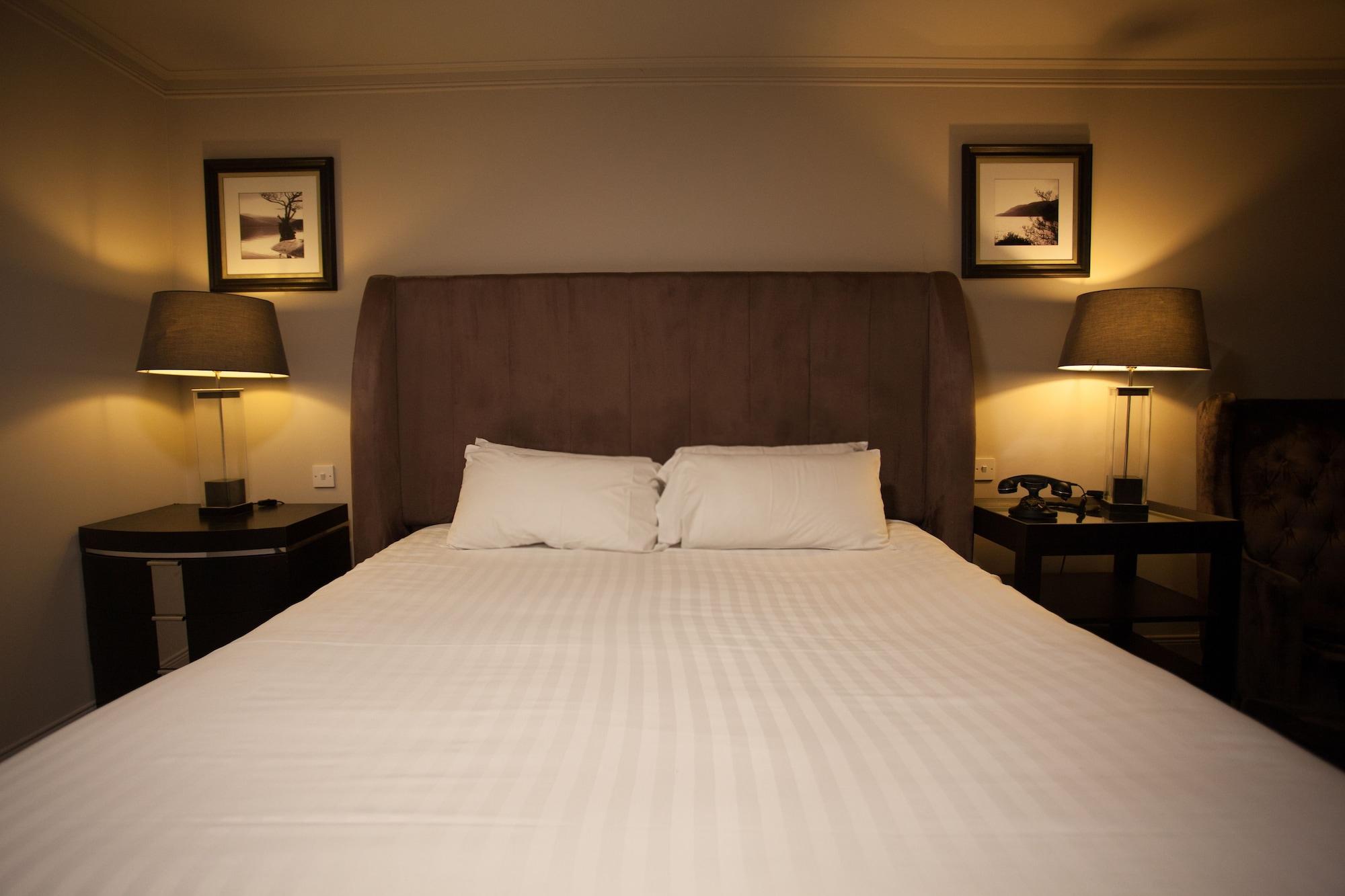 Strathaven Hotel Extérieur photo
